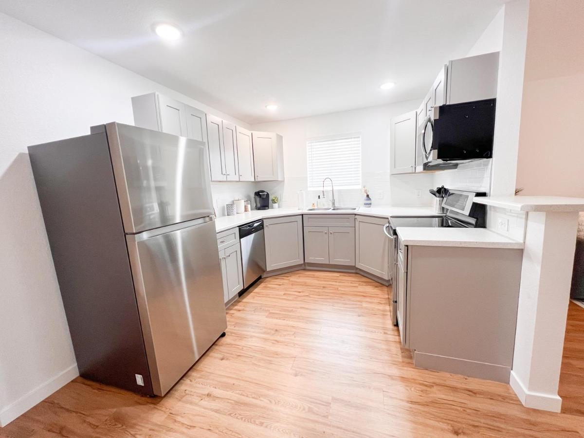 Beautiful Work Stay Retreat In Pueblo Near Downtown Exterior photo