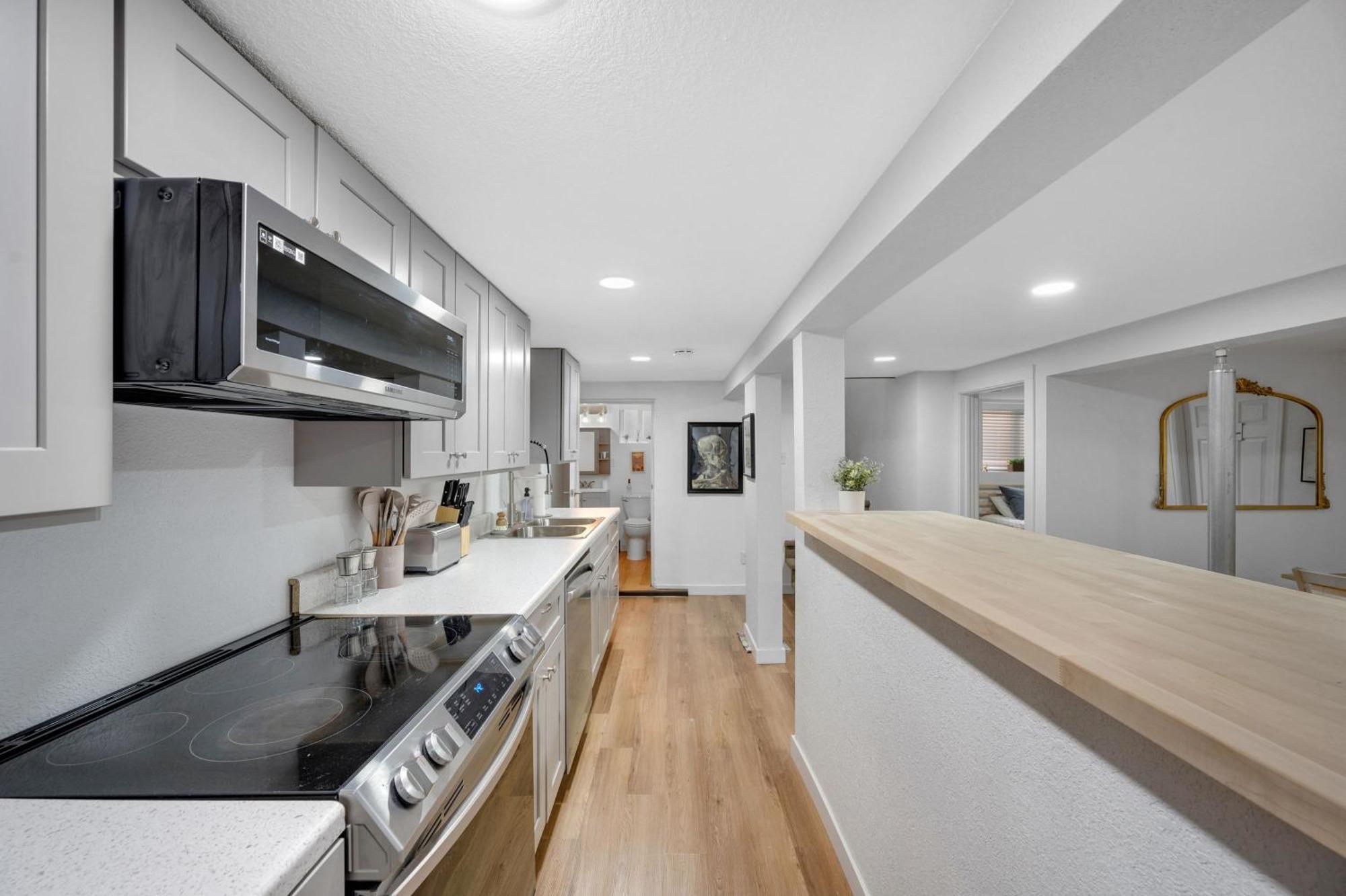 Beautiful Work Stay Retreat In Pueblo Near Downtown Exterior photo