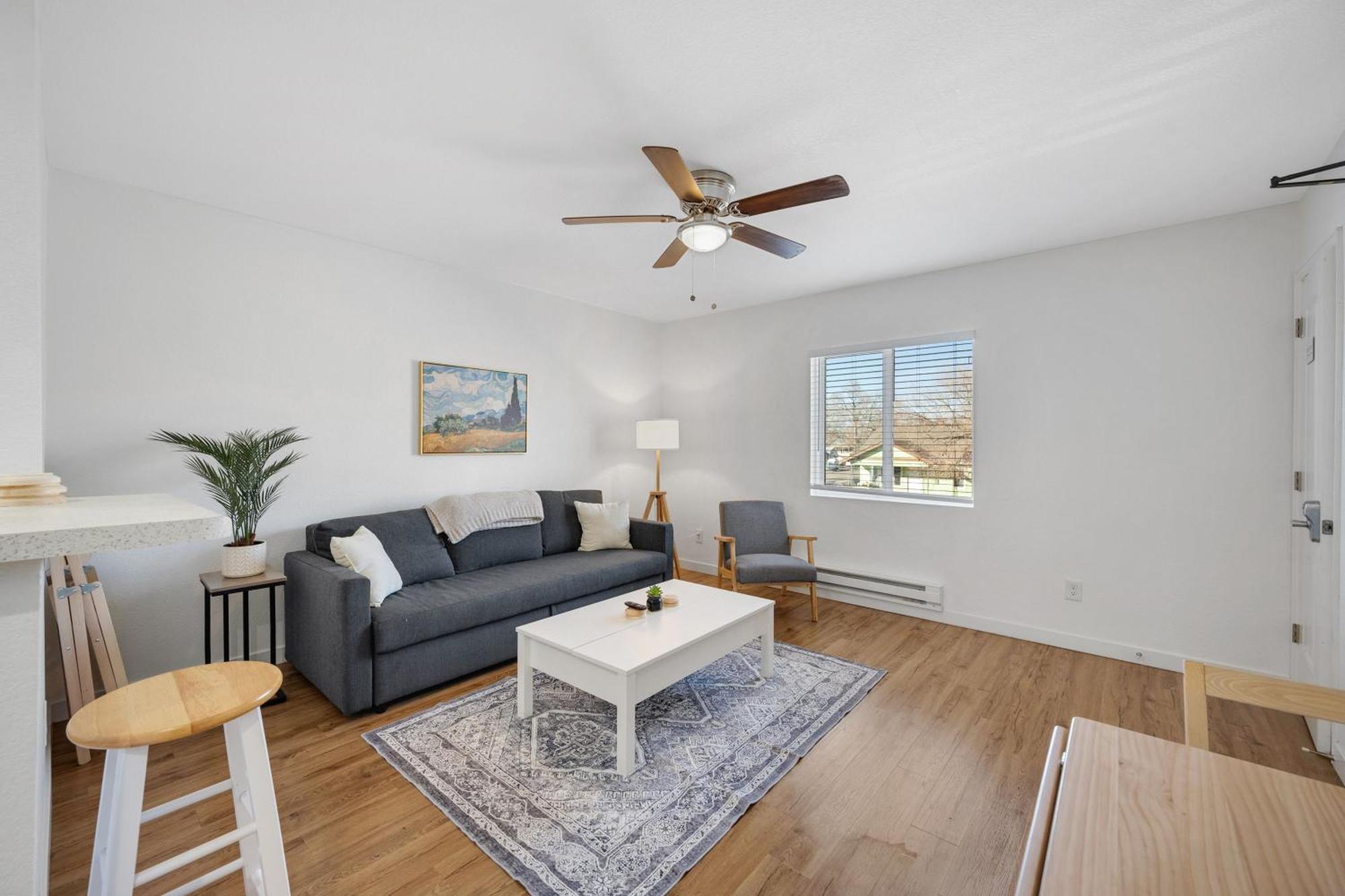 Beautiful Work Stay Retreat In Pueblo Near Downtown Exterior photo
