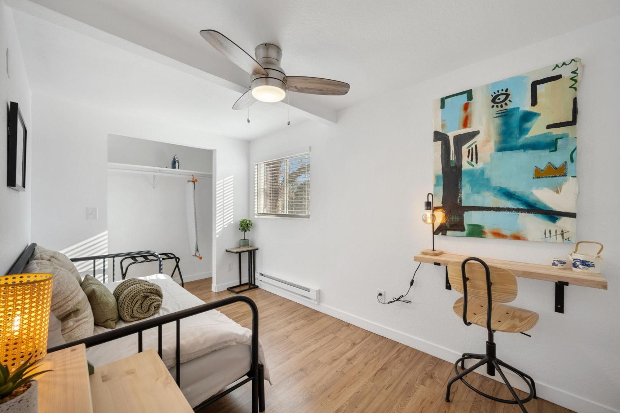 Beautiful Work Stay Retreat In Pueblo Near Downtown Exterior photo