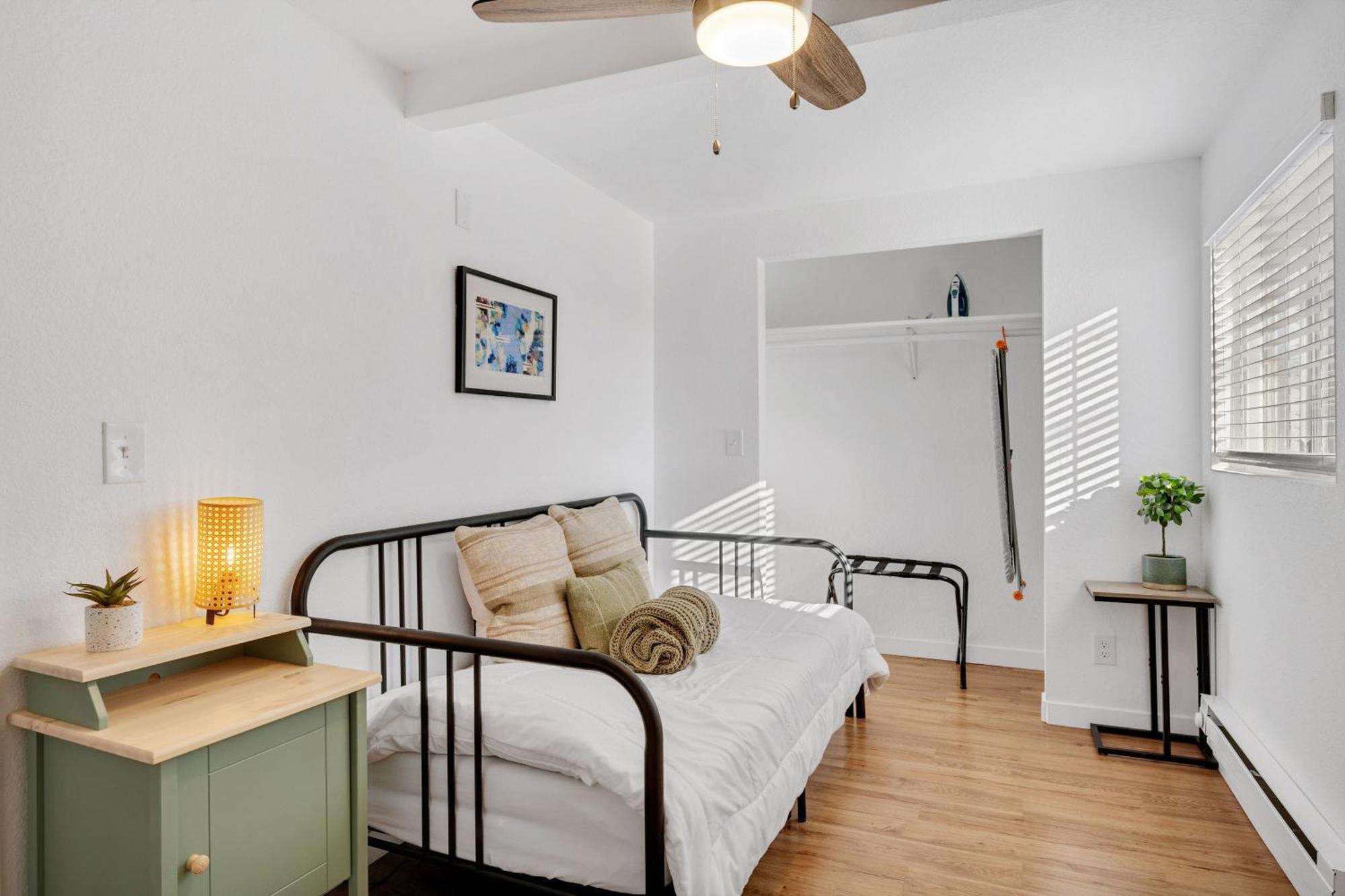 Beautiful Work Stay Retreat In Pueblo Near Downtown Exterior photo